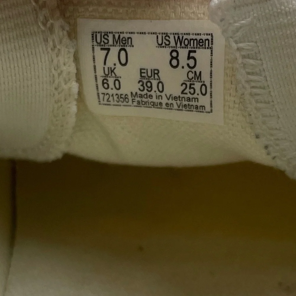 Vans Skate Shoes, Women’s‎ Size 8.5
